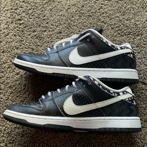 NIKE DUNK LOW BHM